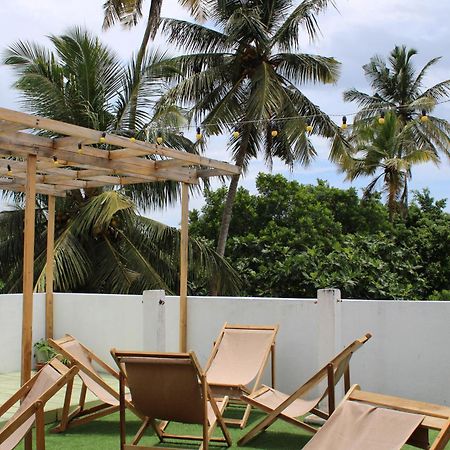 Sun & Moon Hostel Mirissa Extérieur photo