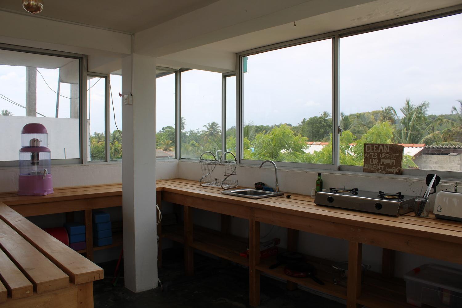 Sun & Moon Hostel Mirissa Extérieur photo