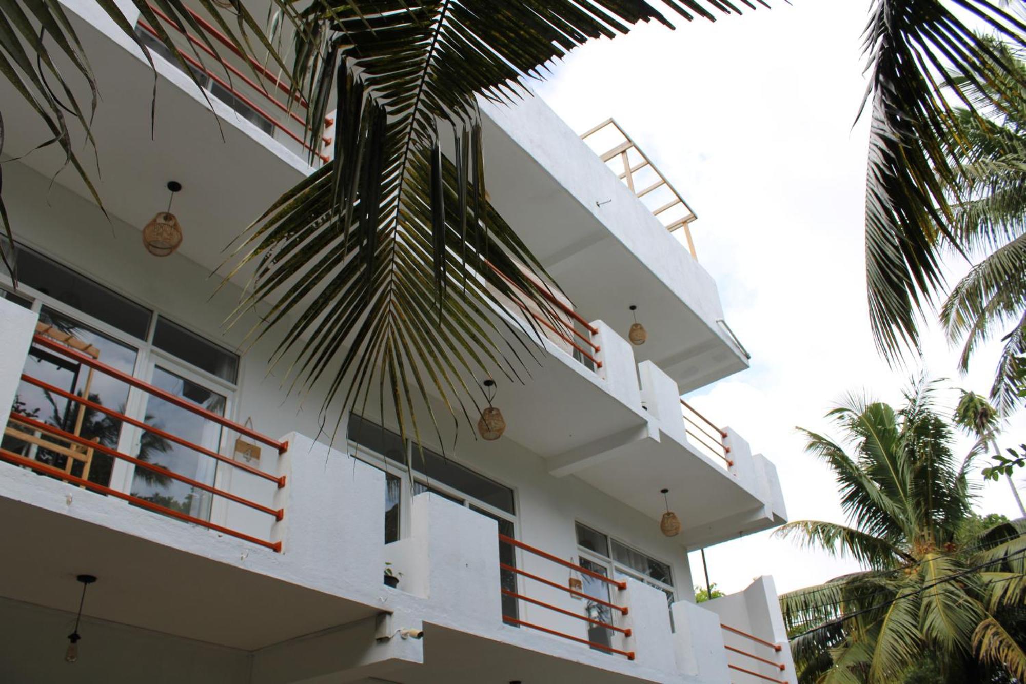 Sun & Moon Hostel Mirissa Extérieur photo